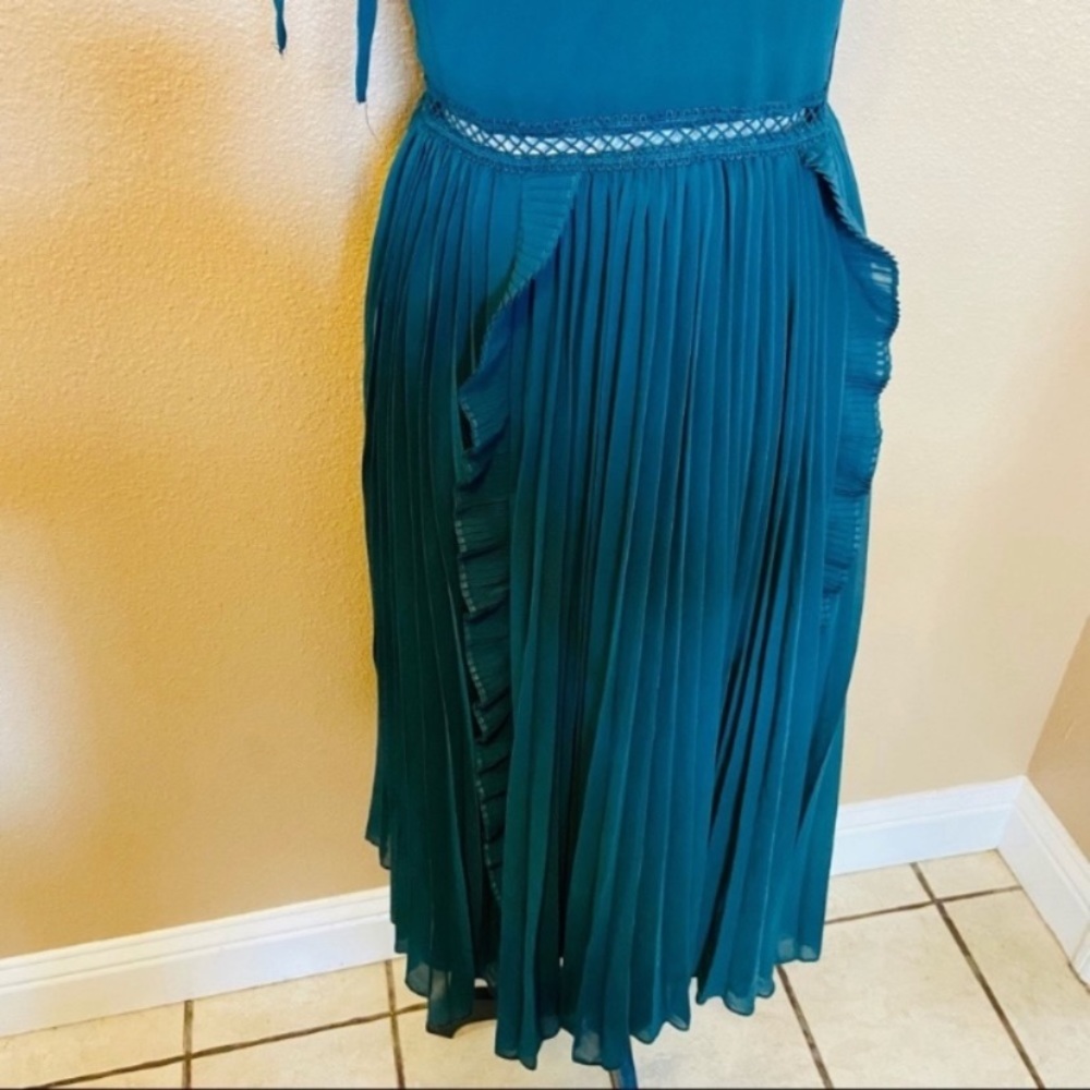 NWOT Lulus Never a Dull Moment Emerald Green Pleated Tie-Strap Midi Dress - Picture 7 of 12